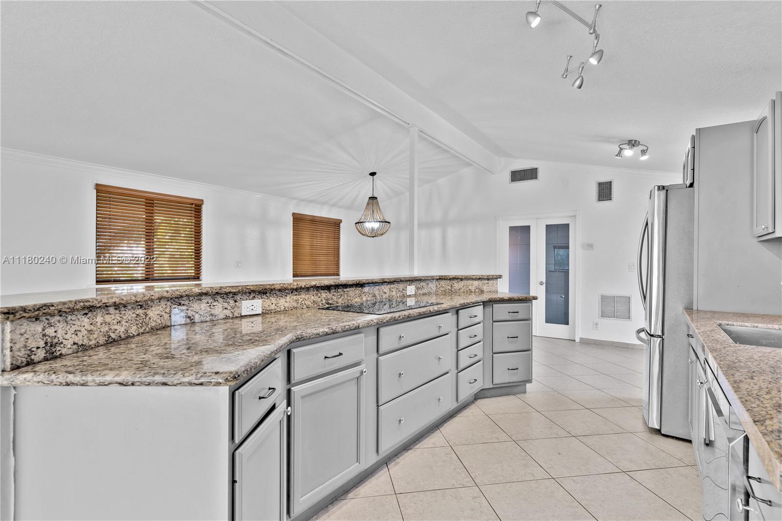 RIVERLAND VILLAGE SEC ONE - Residential Lease