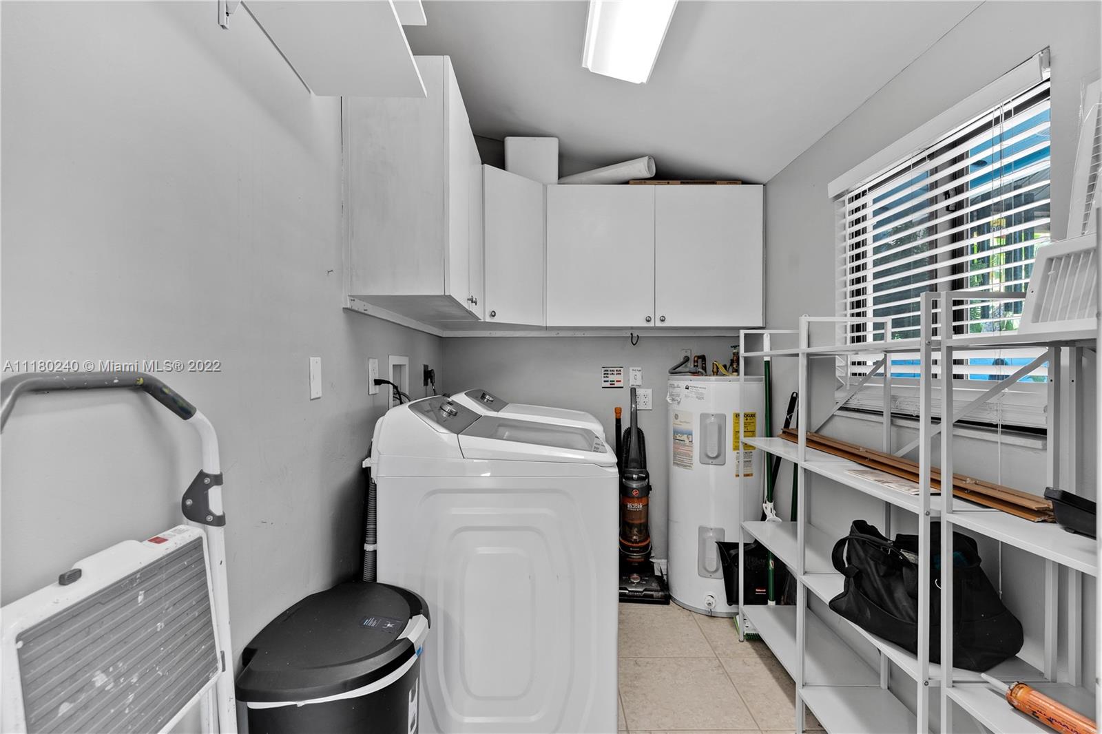 RIVERLAND VILLAGE SEC ONE - Residential Lease