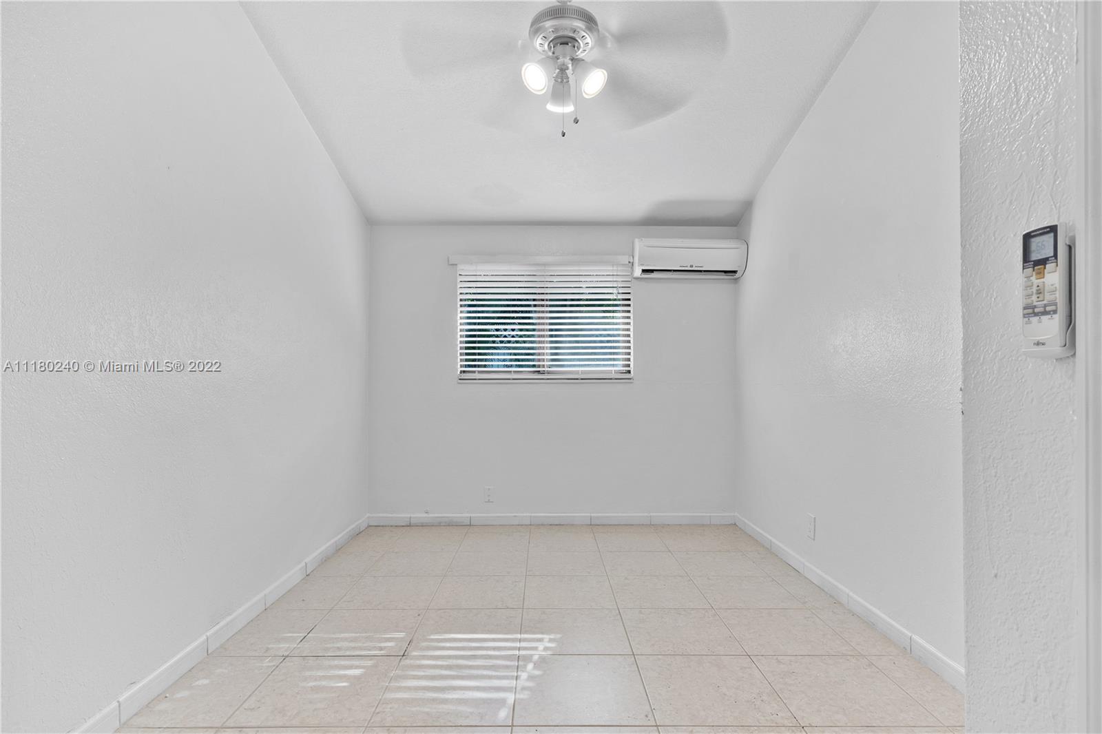 RIVERLAND VILLAGE SEC ONE - Residential Lease