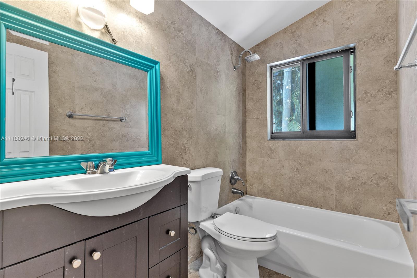 RIVERLAND VILLAGE SEC ONE - Residential Lease