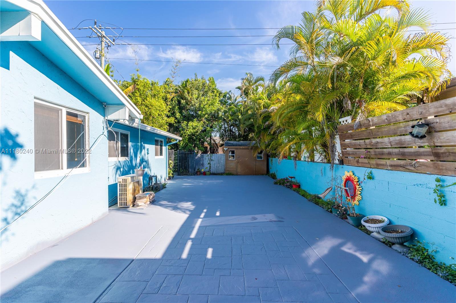 RIVERLAND VILLAGE SEC ONE - Residential Lease