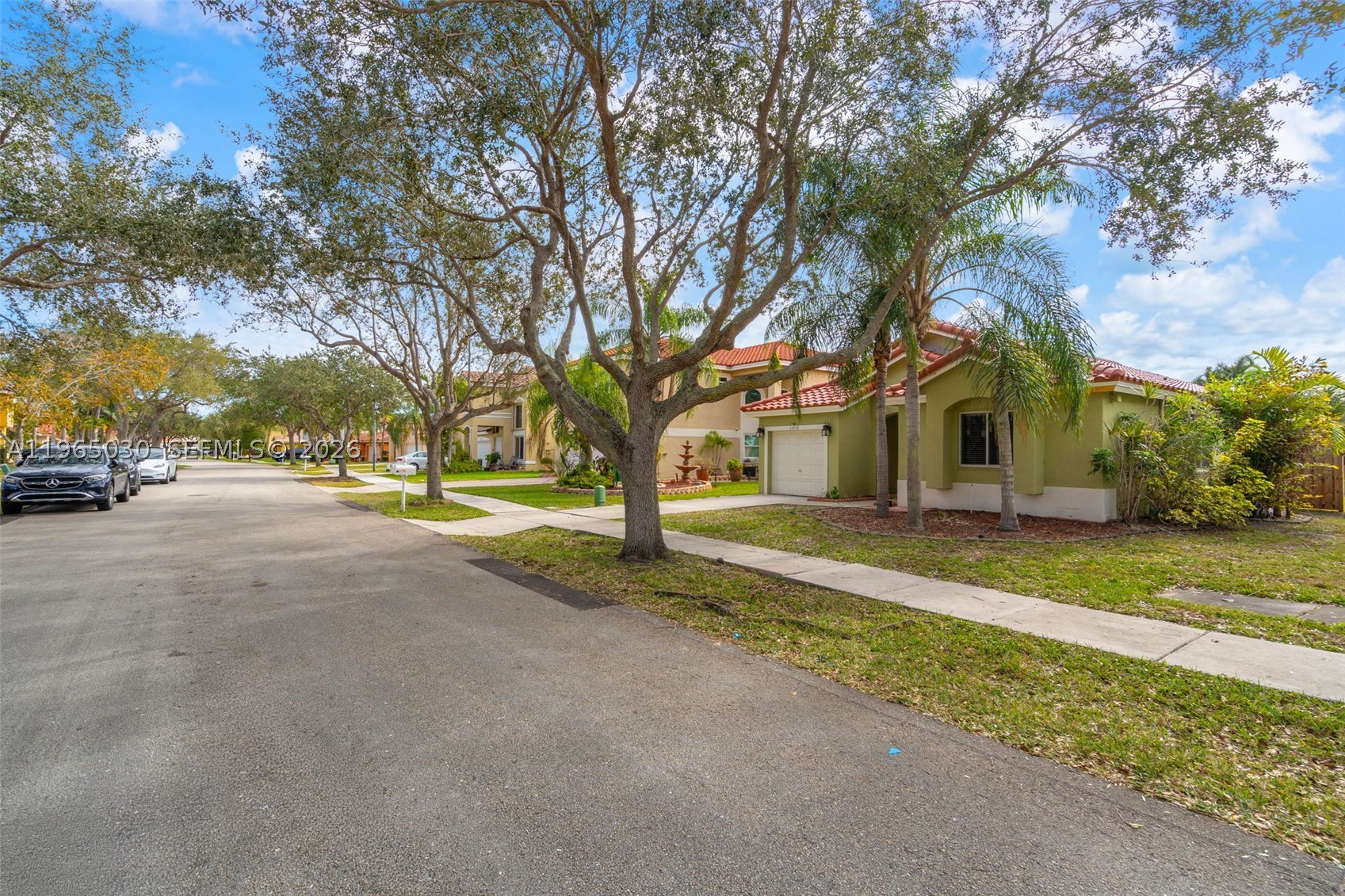 GROVE COMMERCIAL CENTER - Residential
