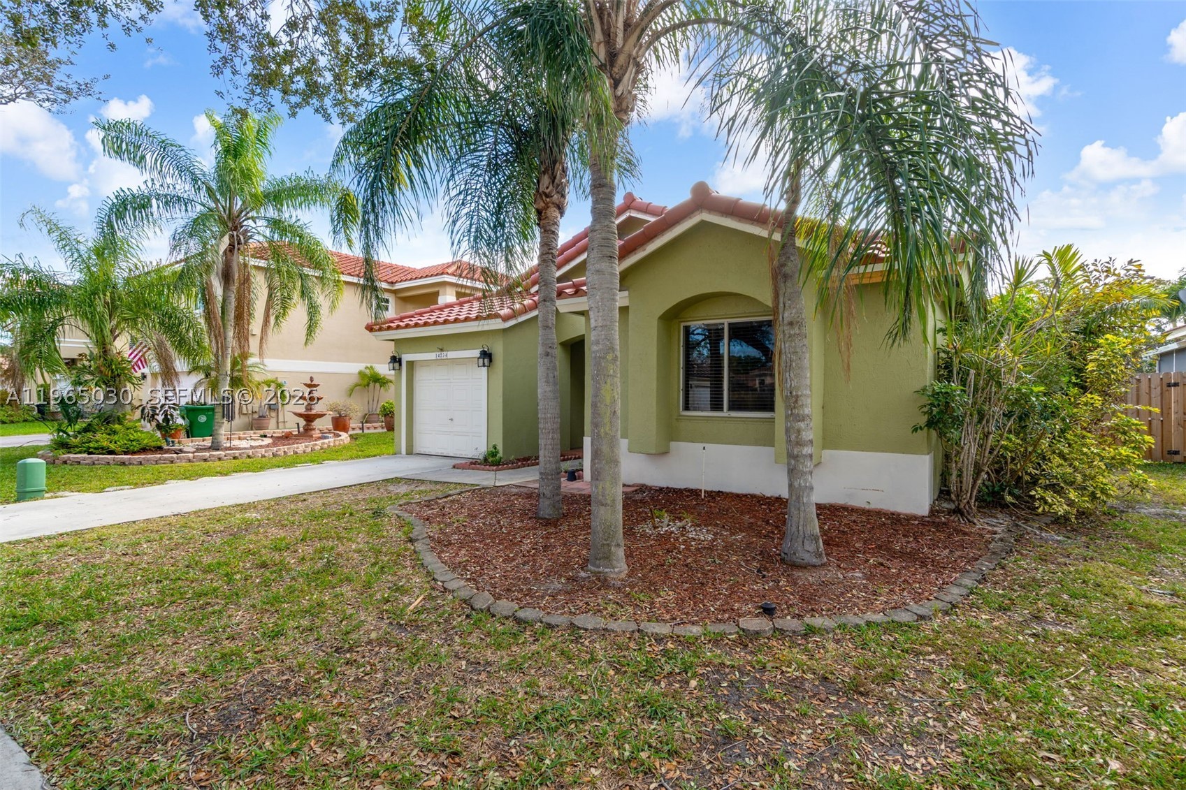 GROVE COMMERCIAL CENTER - Residential