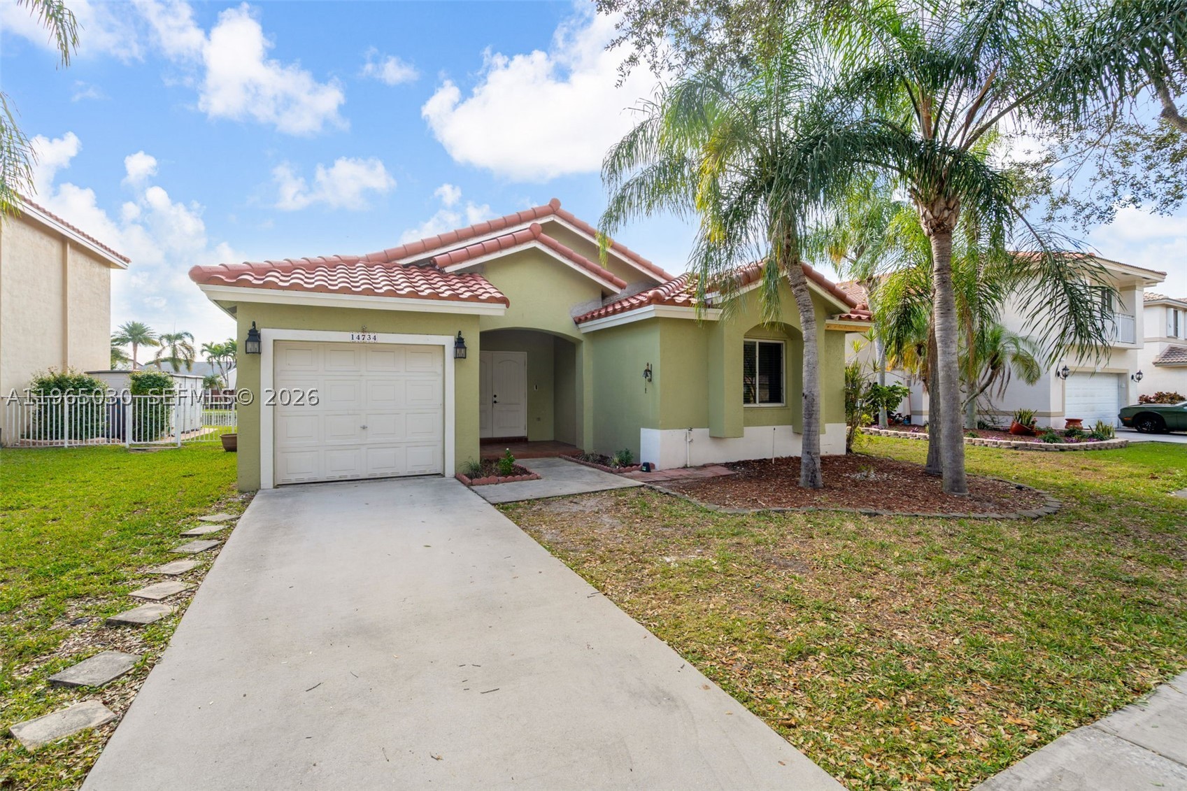 GROVE COMMERCIAL CENTER - Residential