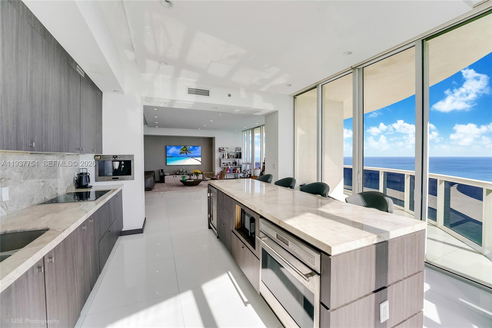 TDR TOWER II CONDO - Residential