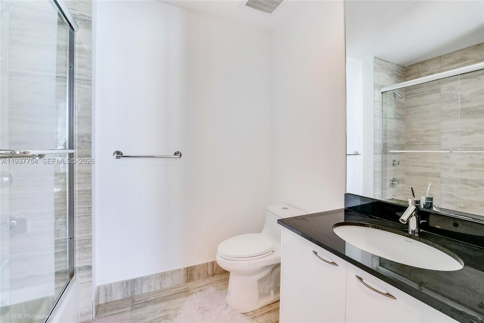 TDR TOWER II CONDO - Residential