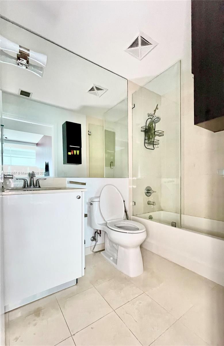 INFINITY AT BRICKELL COND - Residential Lease
