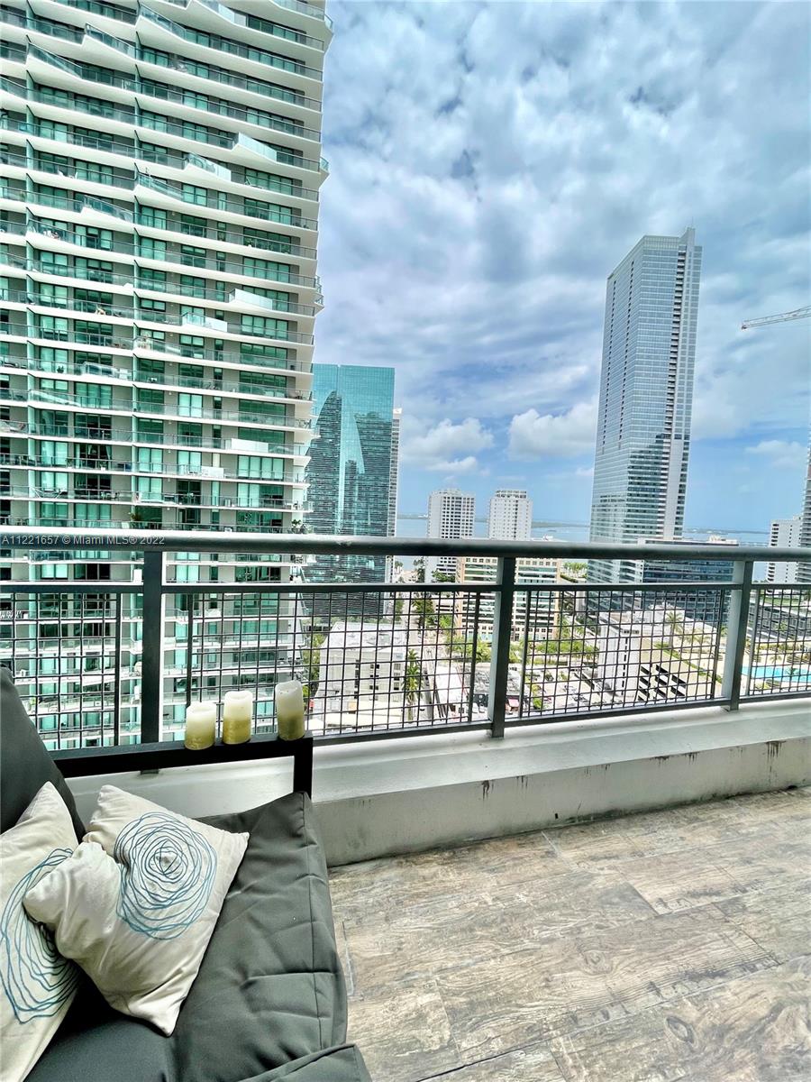 INFINITY AT BRICKELL COND - Residential Lease