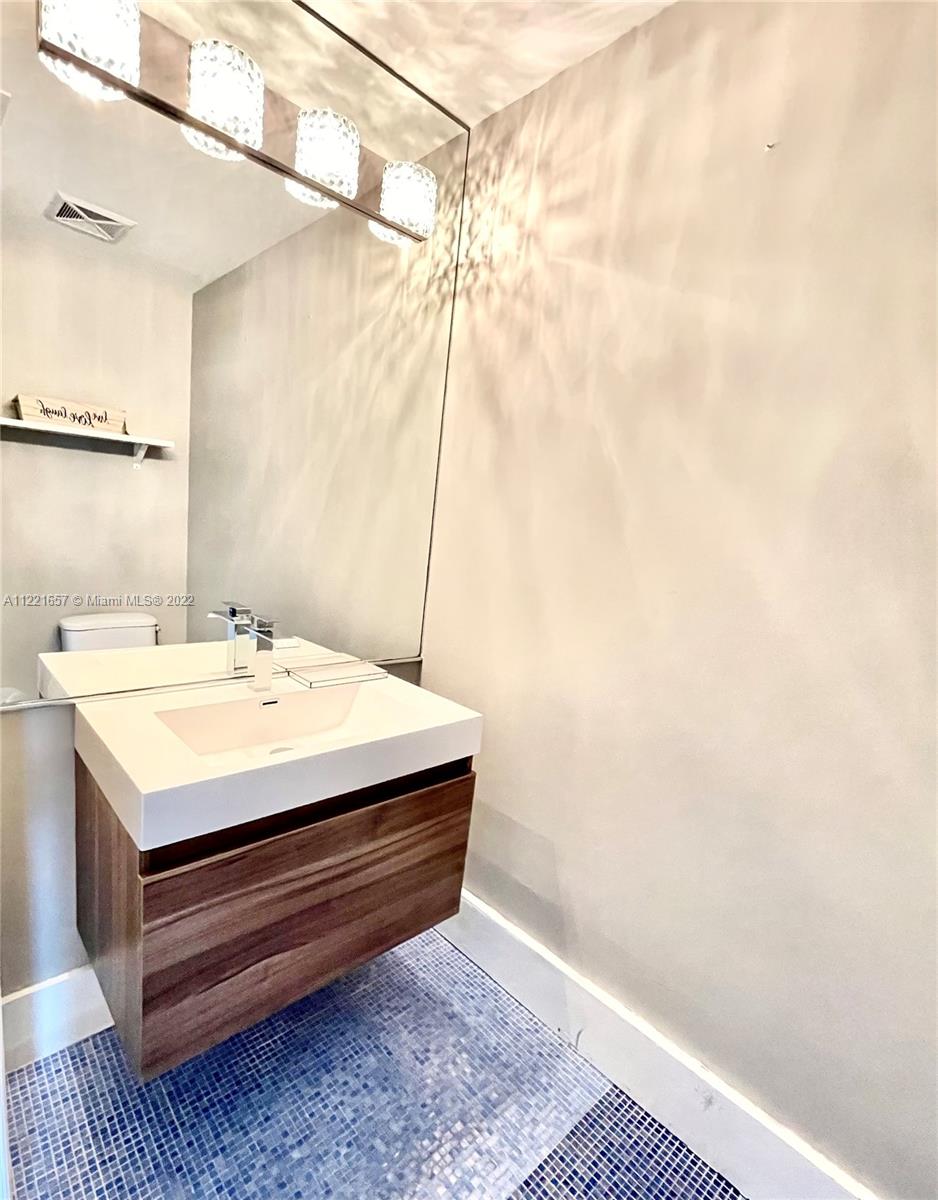 INFINITY AT BRICKELL COND - Residential Lease