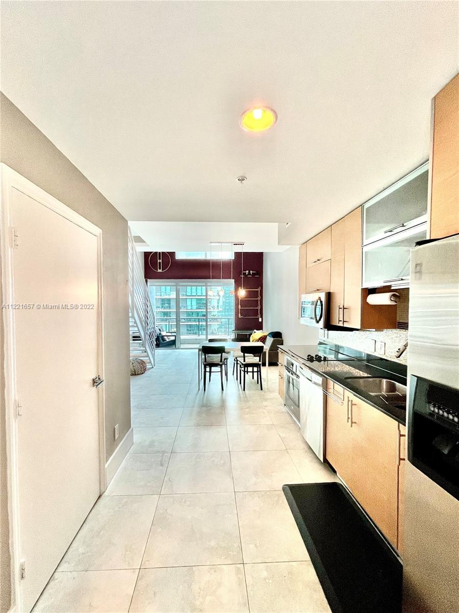 INFINITY AT BRICKELL COND - Residential Lease