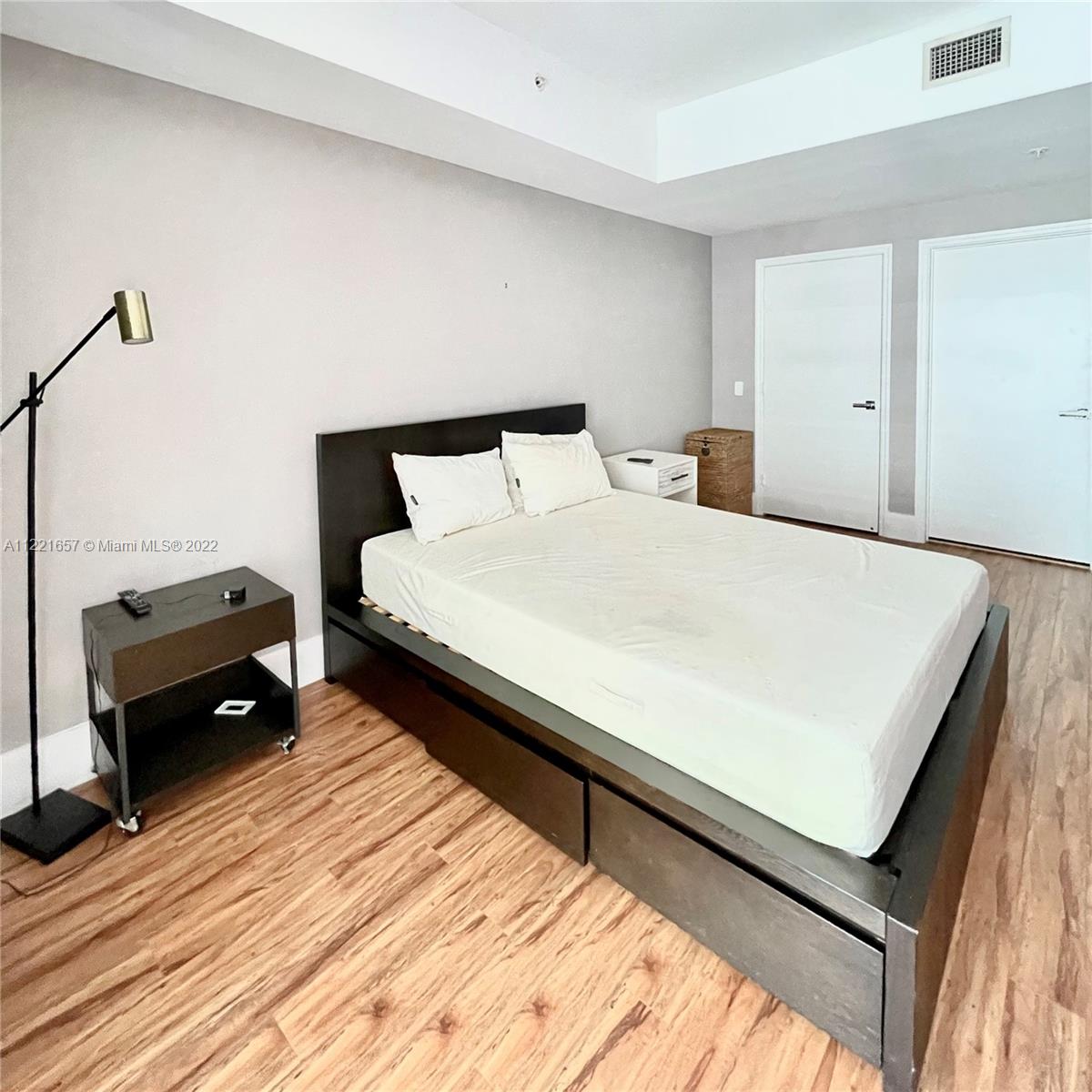 INFINITY AT BRICKELL COND - Residential Lease