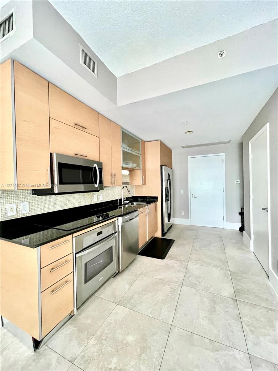 INFINITY AT BRICKELL COND - Residential Lease