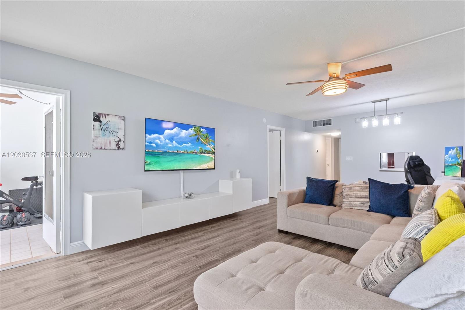 NO 1 PALM-AIRE COUNTRY CL - Residential