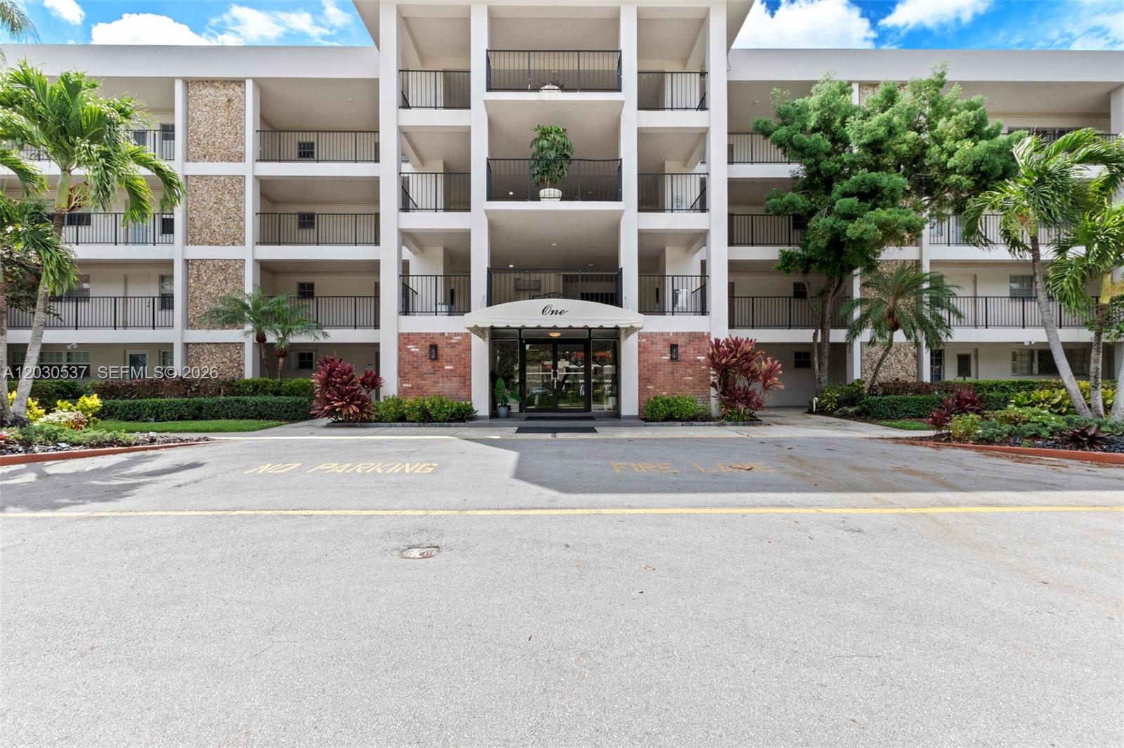 NO 1 PALM-AIRE COUNTRY CL - Residential