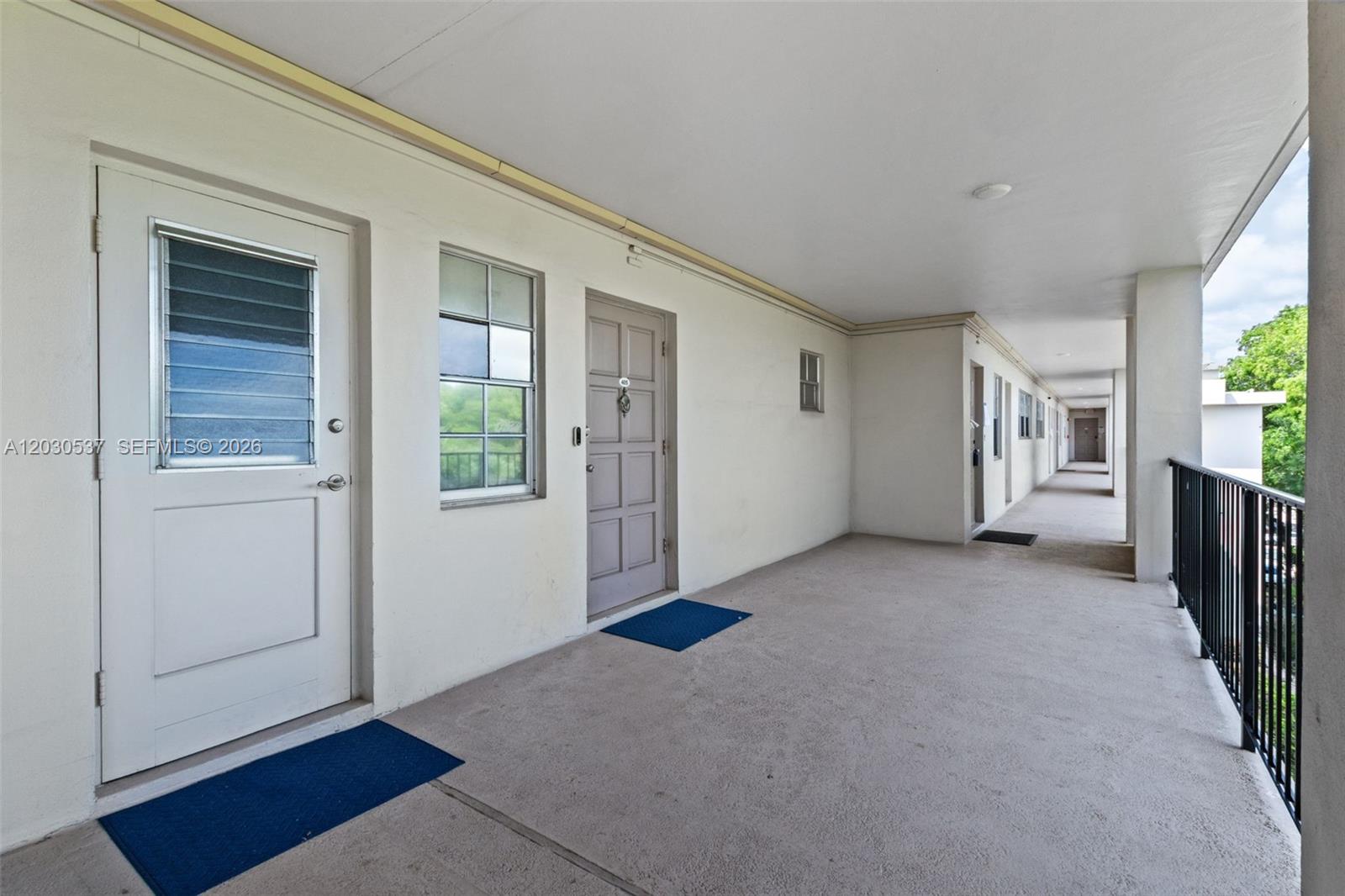 NO 1 PALM-AIRE COUNTRY CL - Residential