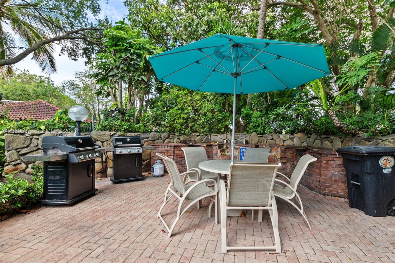 NO 1 PALM-AIRE COUNTRY CL - Residential