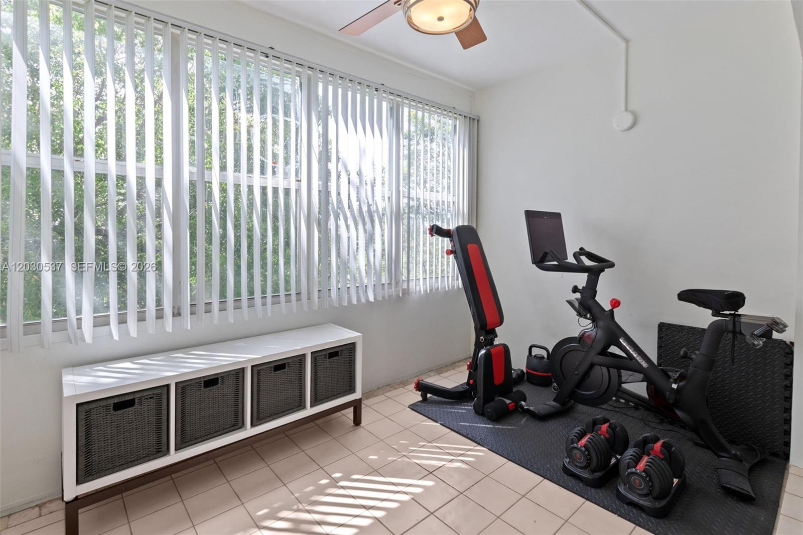 NO 1 PALM-AIRE COUNTRY CL - Residential