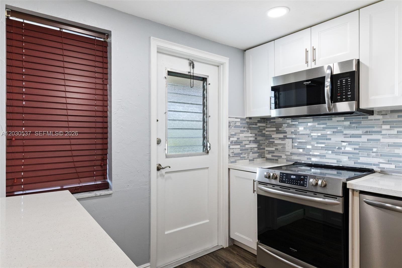NO 1 PALM-AIRE COUNTRY CL - Residential
