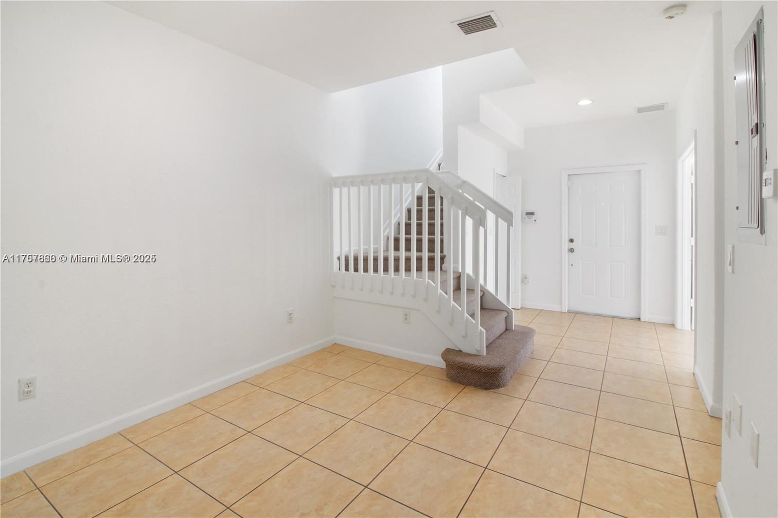 SHOMA TOWNHOMES AT KEYSCO - Residential Lease