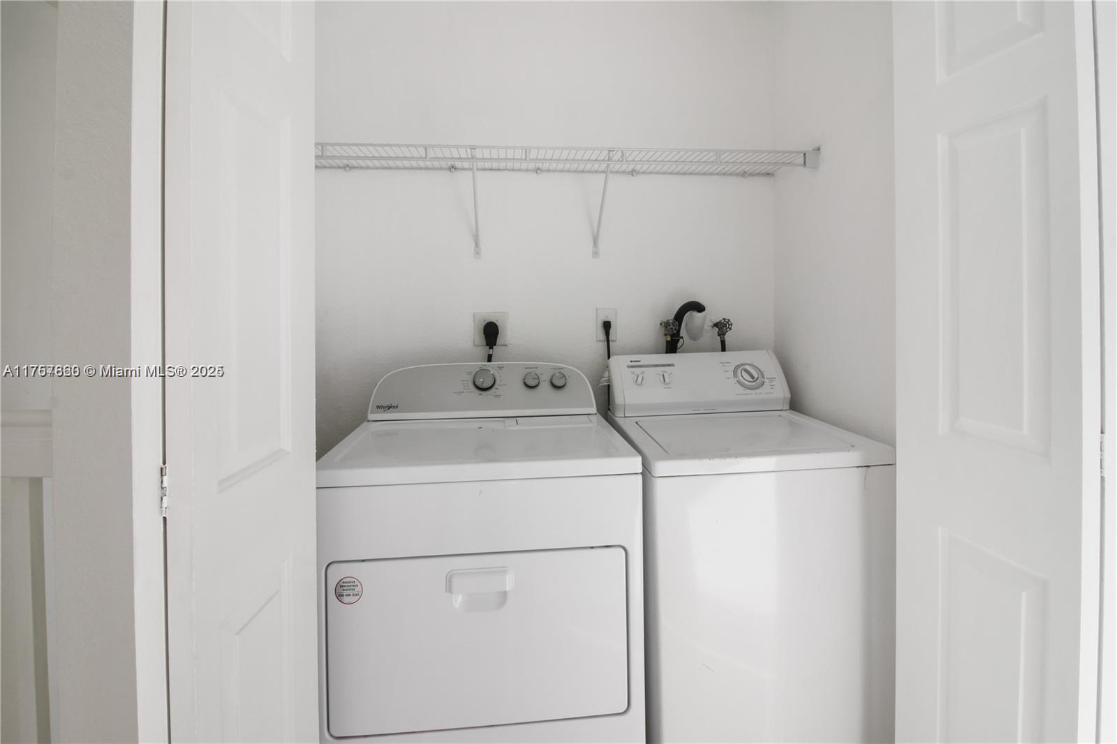 SHOMA TOWNHOMES AT KEYSCO - Residential Lease