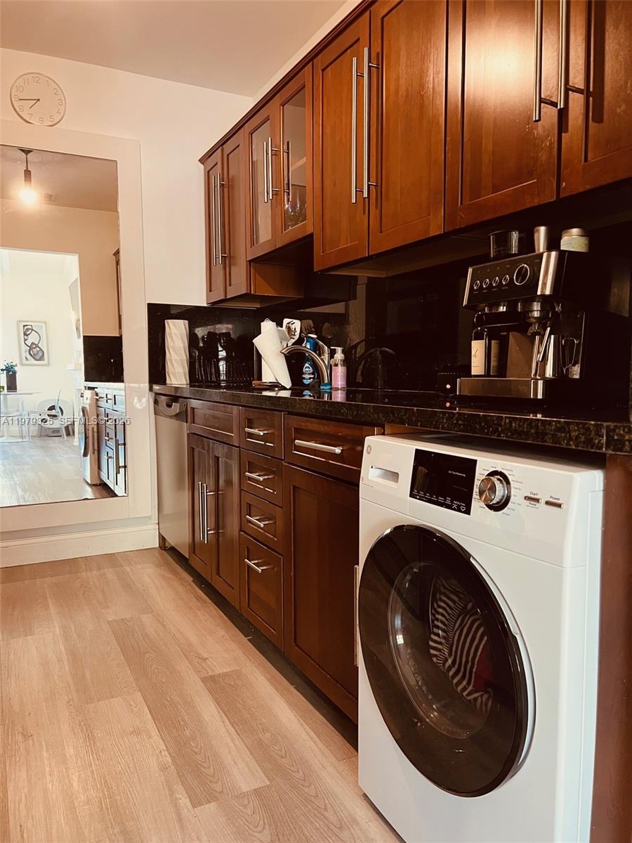HARRIET COURT CONDO - Residential