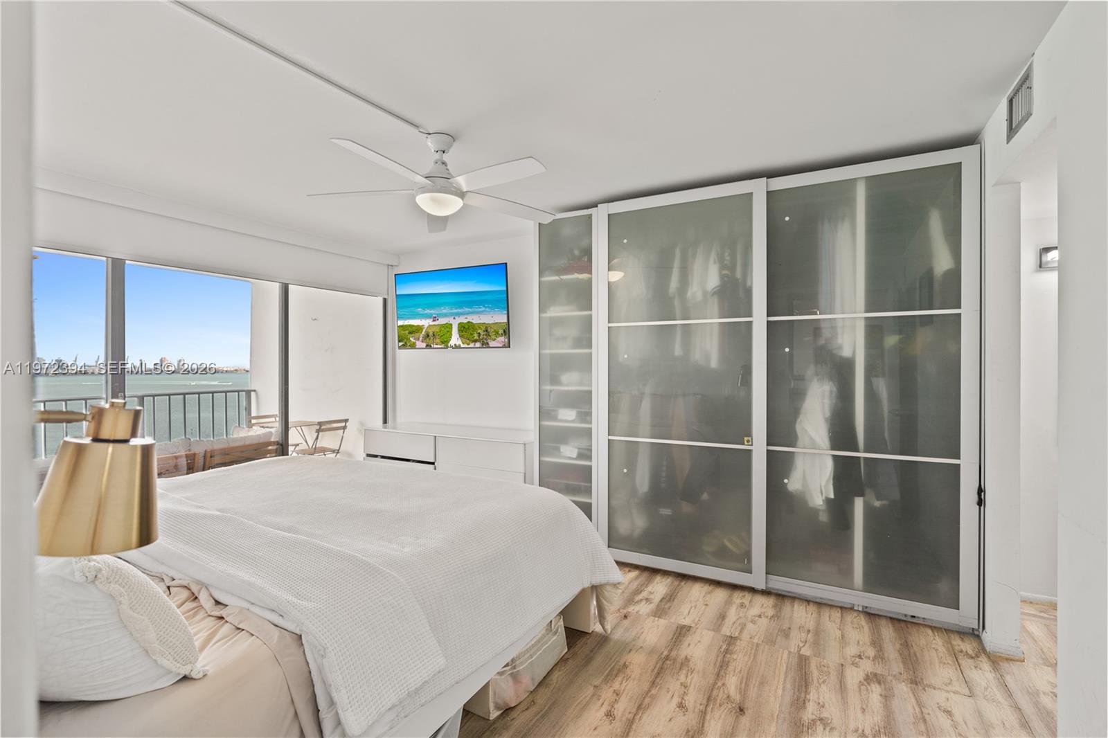 BRICKELL PLACE CONDO - Residential Lease