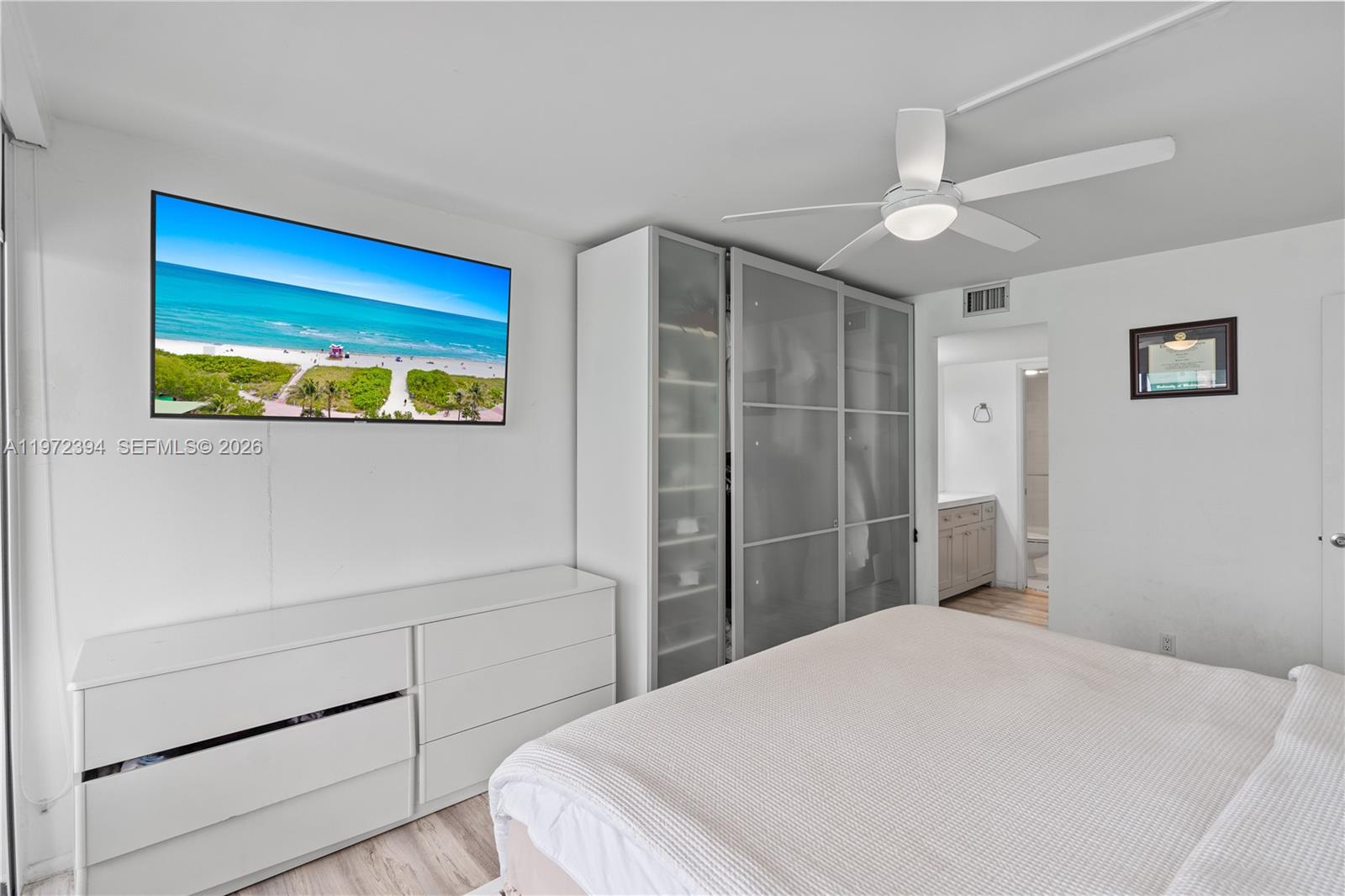 BRICKELL PLACE CONDO - Residential Lease