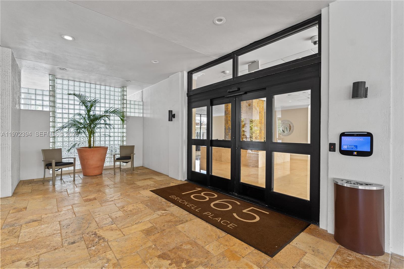 BRICKELL PLACE CONDO - Residential Lease