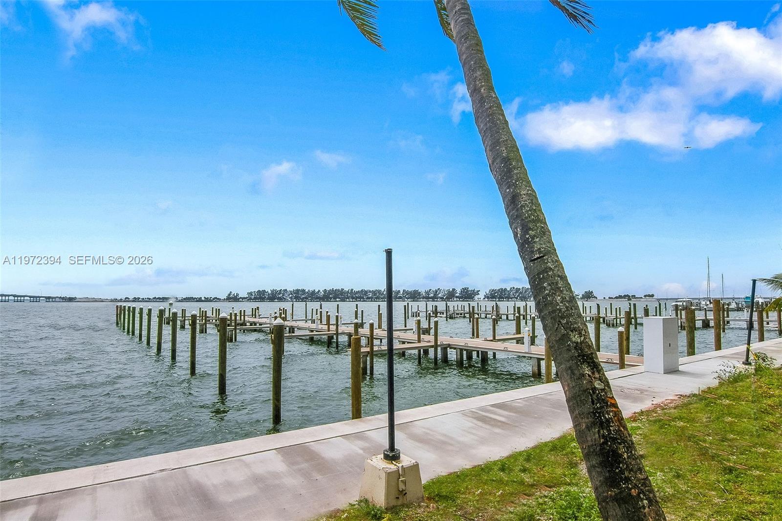 BRICKELL PLACE CONDO - Residential Lease