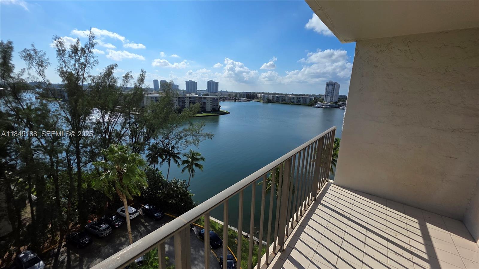 THE CLIPPER AT BISC COVE - Residential Lease