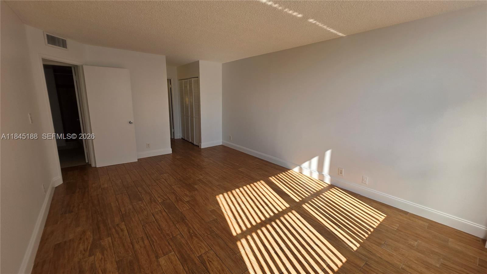 THE CLIPPER AT BISC COVE - Residential Lease