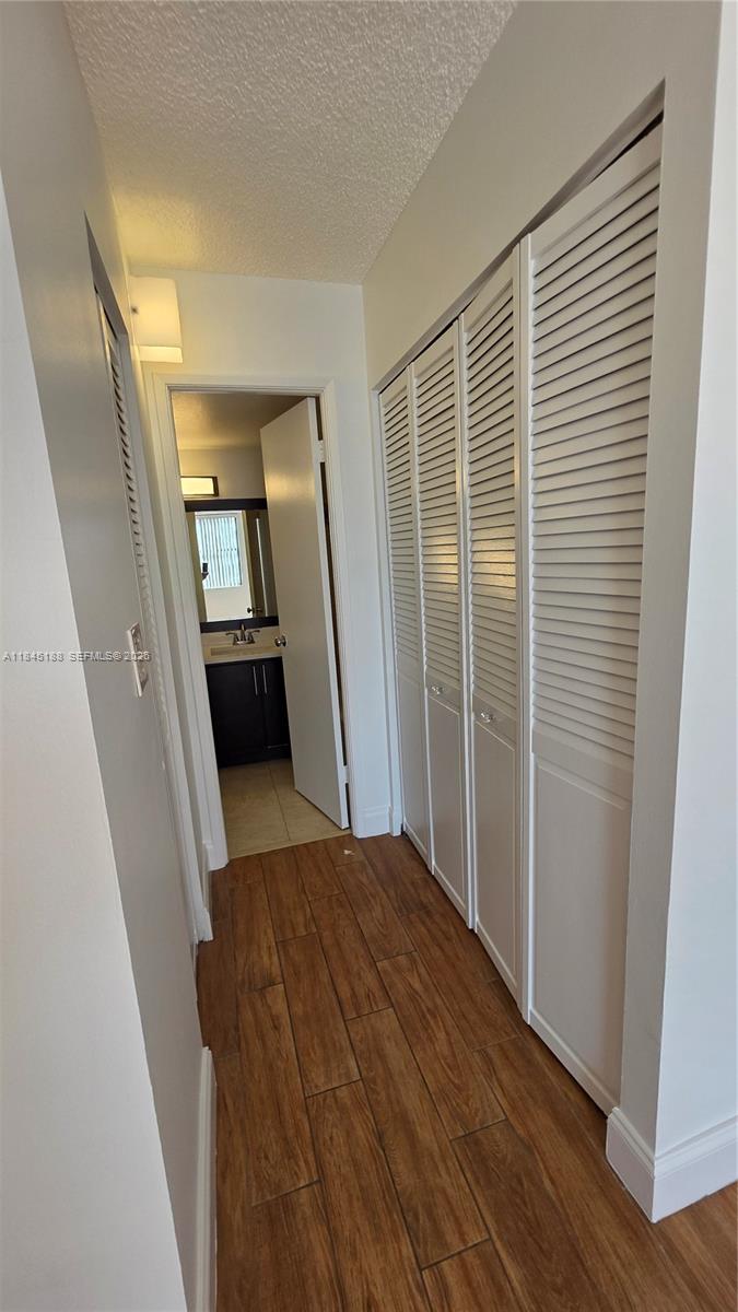 THE CLIPPER AT BISC COVE - Residential Lease