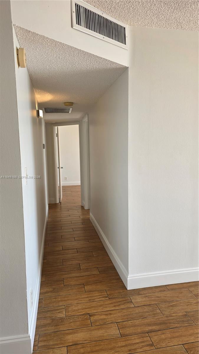 THE CLIPPER AT BISC COVE - Residential Lease