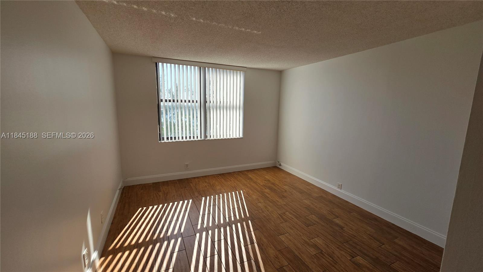 THE CLIPPER AT BISC COVE - Residential Lease