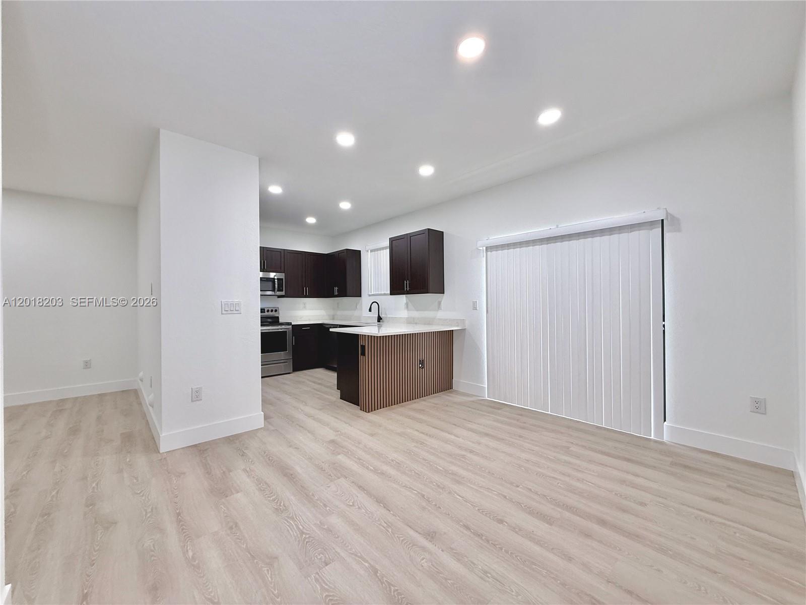 SAVANNAH LANDINGS - Residential