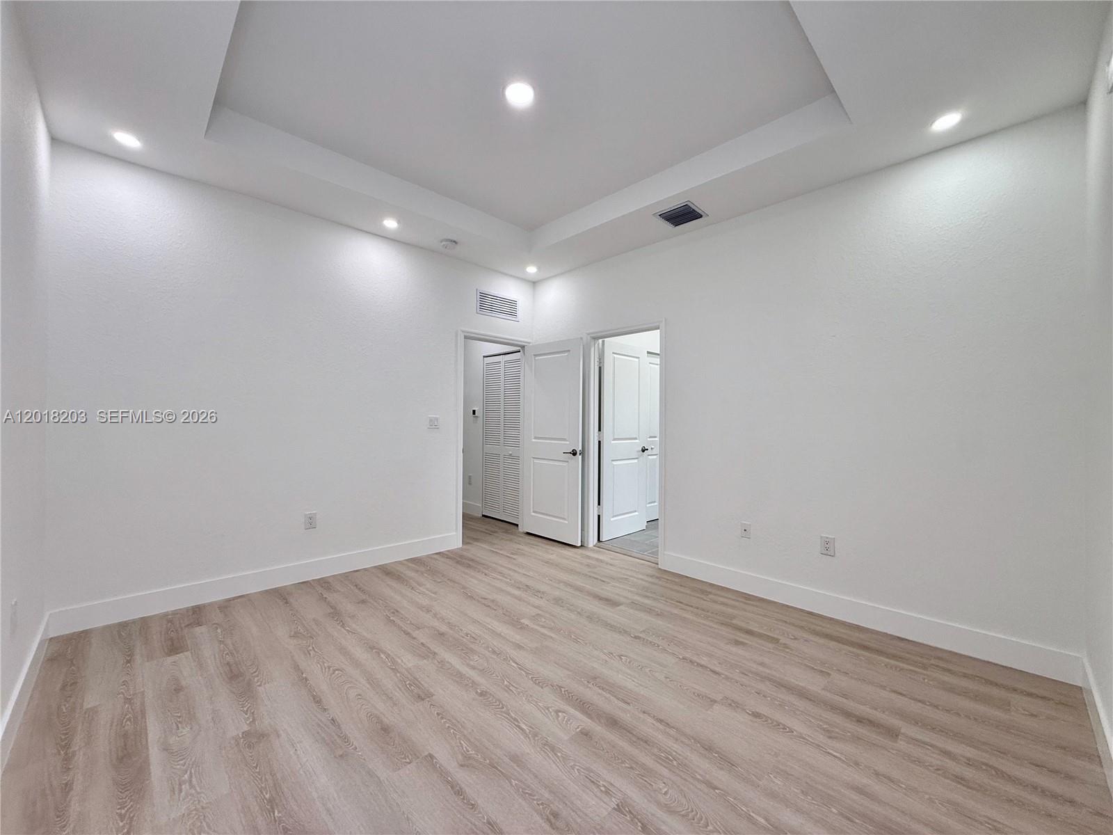 SAVANNAH LANDINGS - Residential
