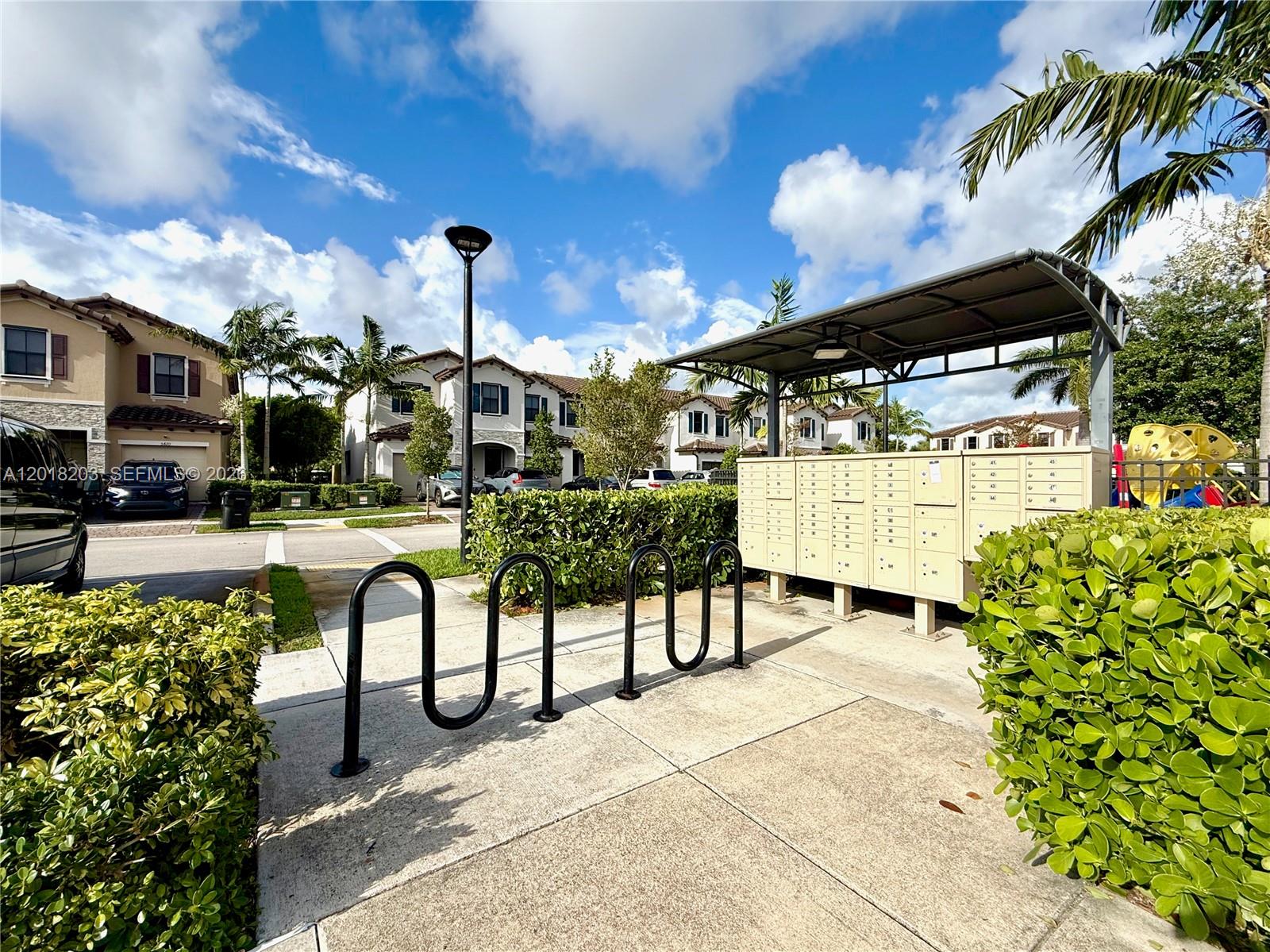 SAVANNAH LANDINGS - Residential