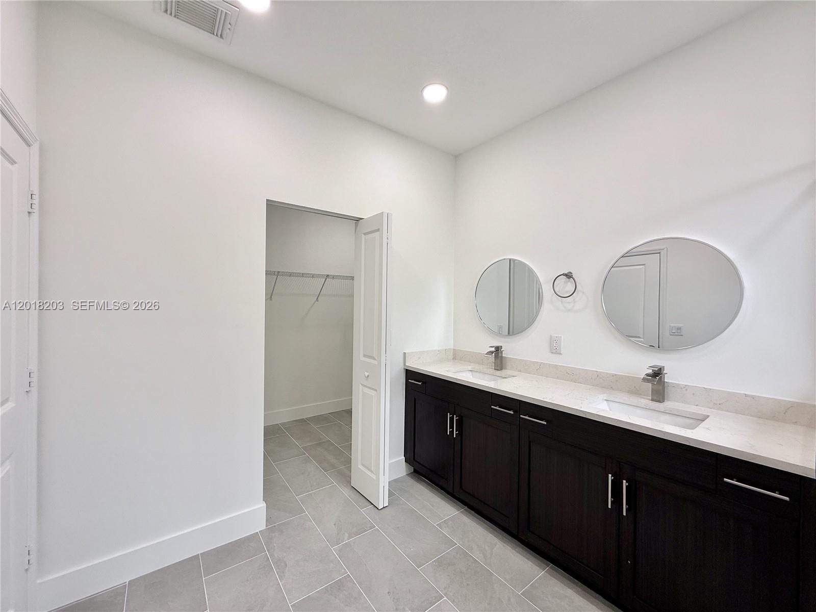 SAVANNAH LANDINGS - Residential