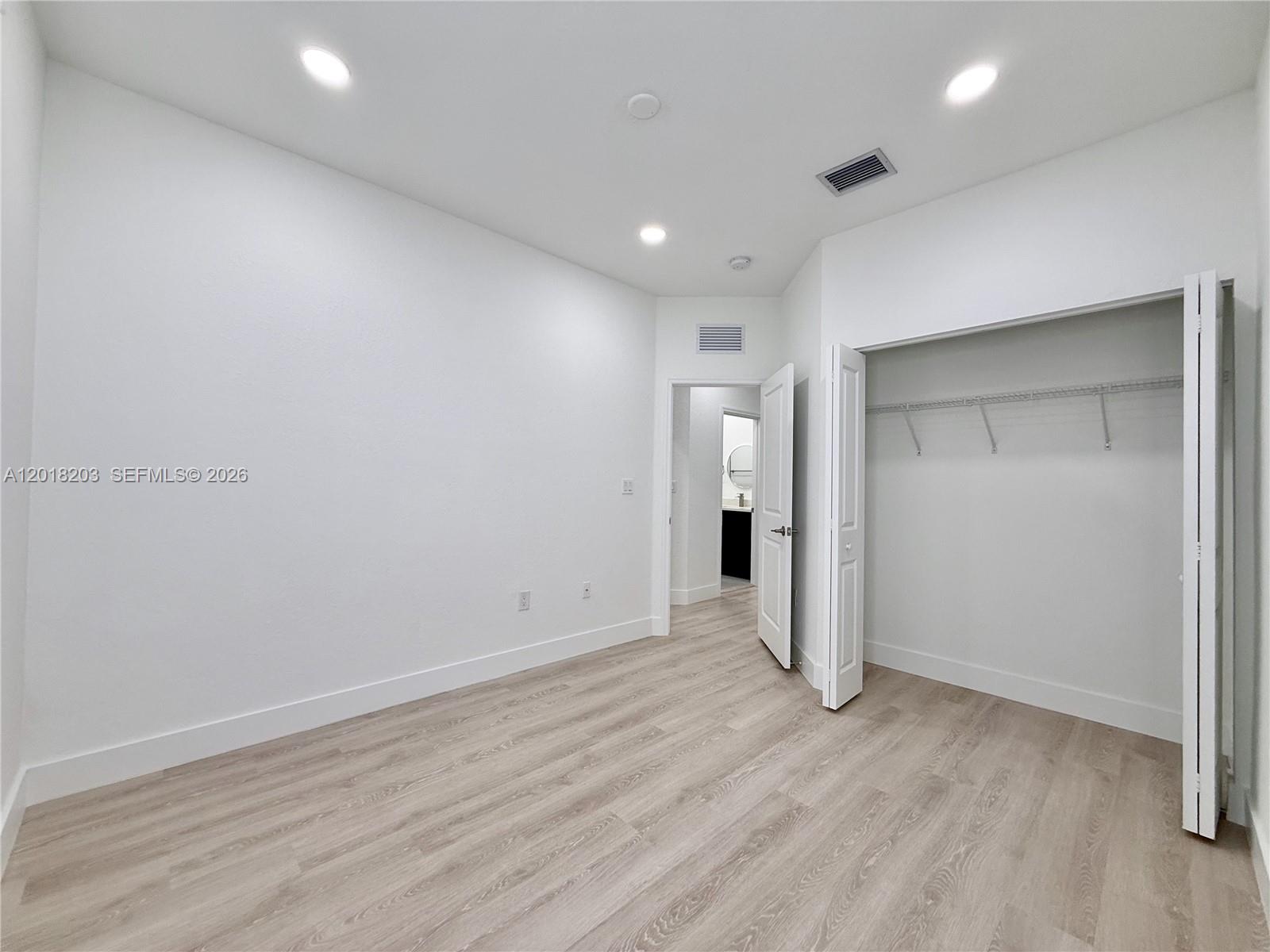 SAVANNAH LANDINGS - Residential