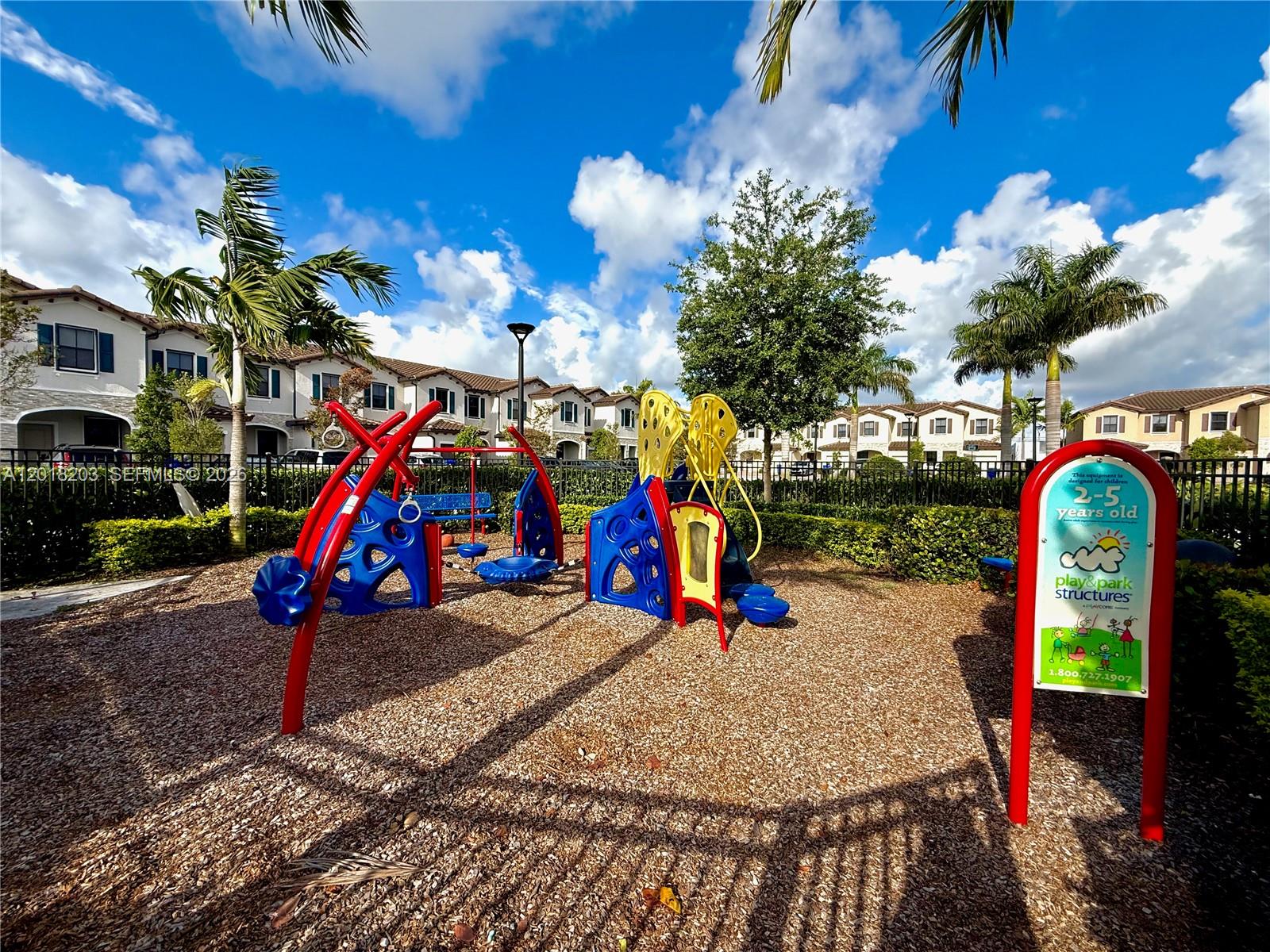 SAVANNAH LANDINGS - Residential