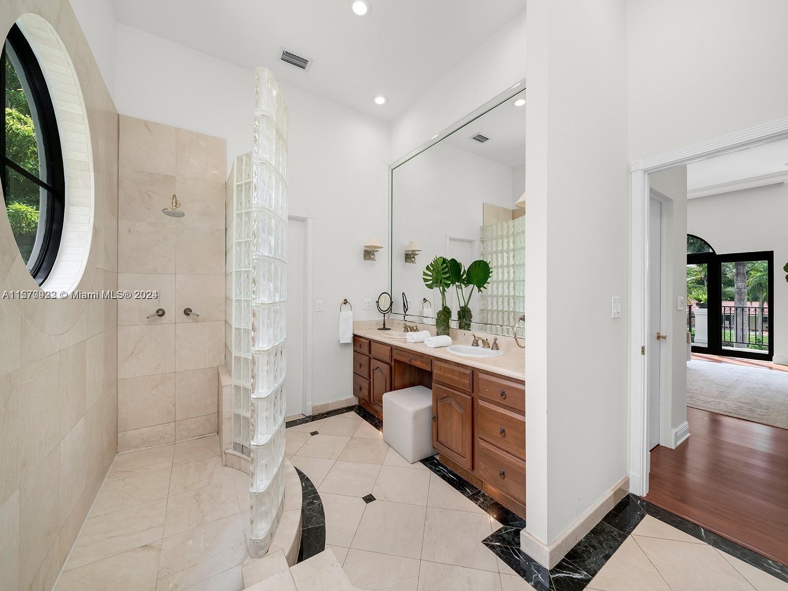 CORAL BAY SEC A AMD PL - Residential Lease