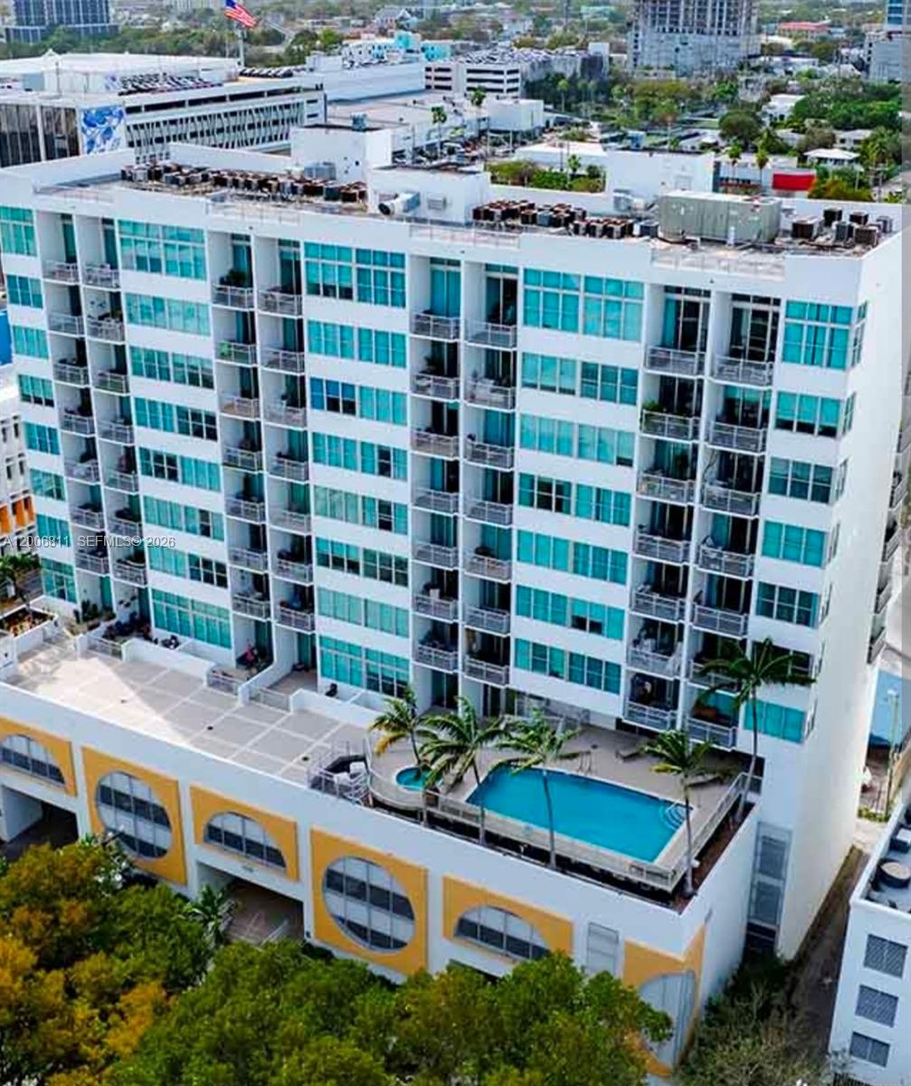 EDGEWATER LOFTS CONDO - Residential