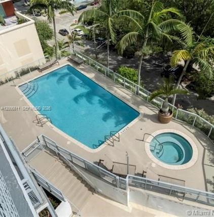 EDGEWATER LOFTS CONDO - Residential