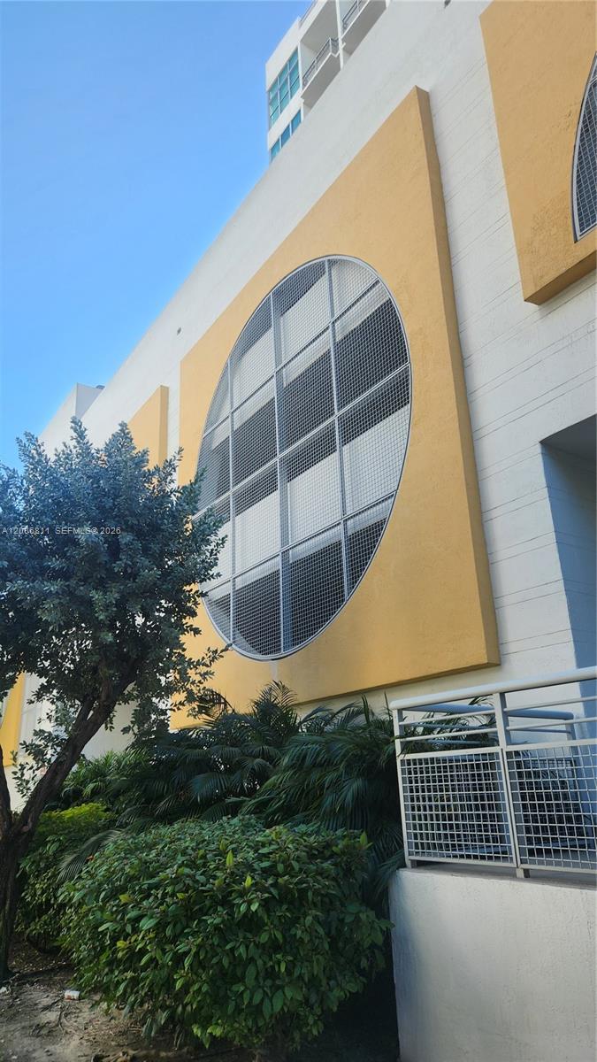 EDGEWATER LOFTS CONDO - Residential