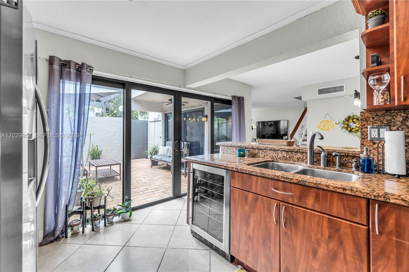 OASIS NO 1 CONDO - Residential