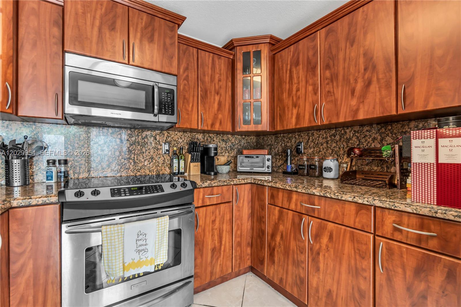 OASIS NO 1 CONDO - Residential
