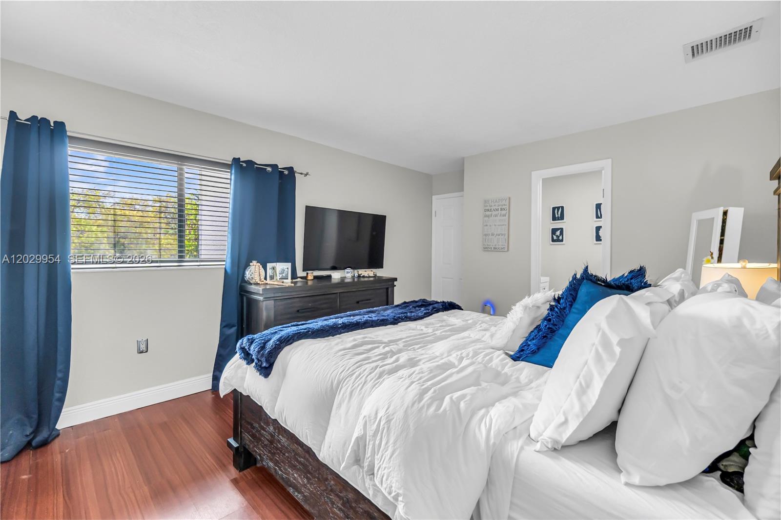 OASIS NO 1 CONDO - Residential