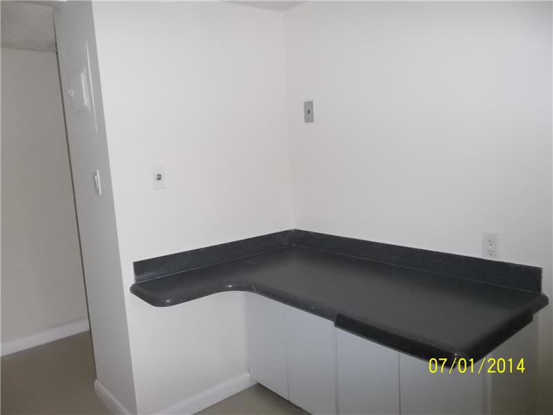 DE SOTO PARK CONDO - Residential Lease