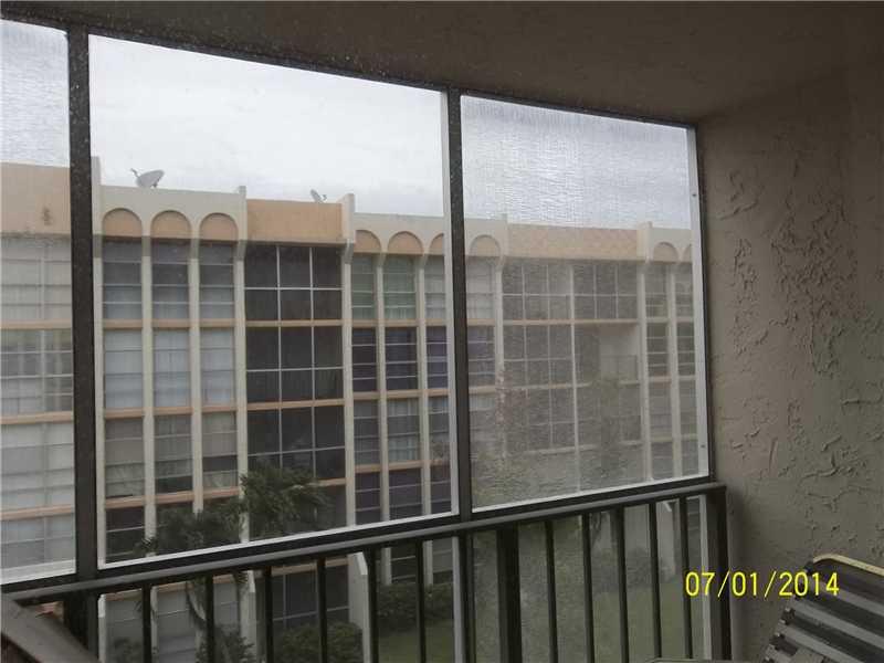 DE SOTO PARK CONDO - Residential Lease
