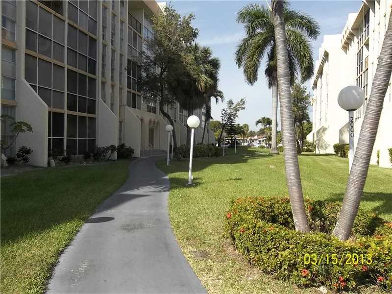 DE SOTO PARK CONDO - Residential Lease